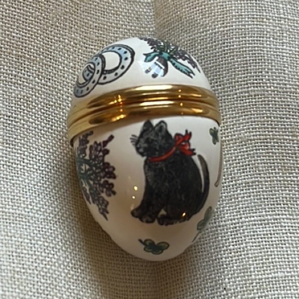 Vintage Antique Halcyon Days Mini Egg Trinket Box Good Luck Black Cat Horseshoes